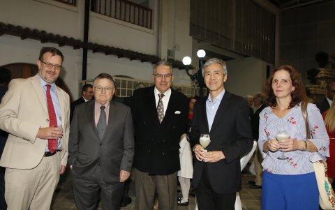 Philippe Richou, Raúl Izurieta, Hugo Contreras, Keiichiro Morishita y Magdalena Richou.