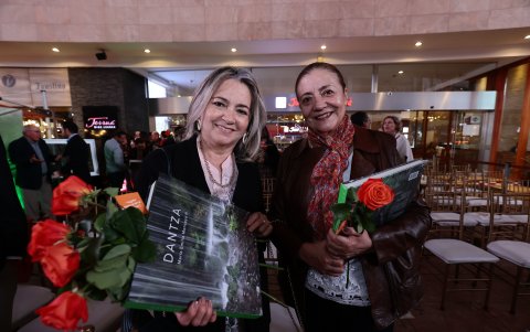 Lizeth Portilla y Rosa Elena Donoso.