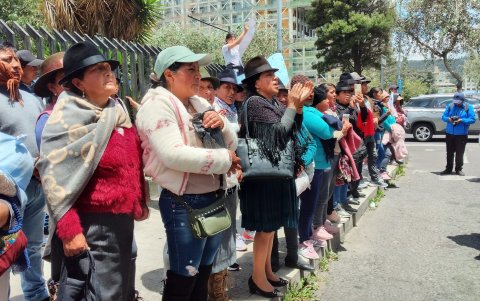 Respaldo. Un grupo de mujeres, la mayoría de Salcedo, pidieron la libertad de Peter Calo, ex asambleísta