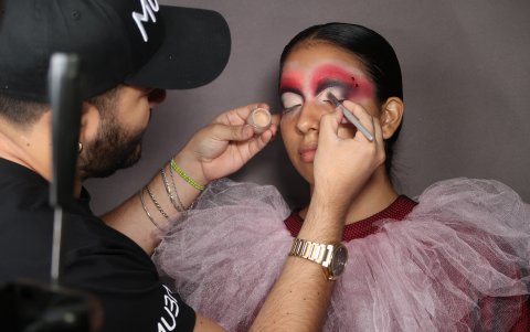 Tiempo. Las sesiones llegan a durar entre una a tres horas.