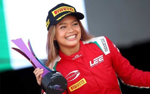 Ha competido en la W Series, F4 de Emiratos Árabes, F4 italiana y la USF Juniors.