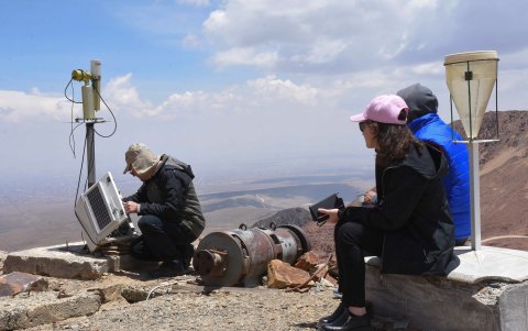 Mediciones. A diario en el lugar se toman muestras  del monóxido y dióxido de carbono, del vapor de agua.