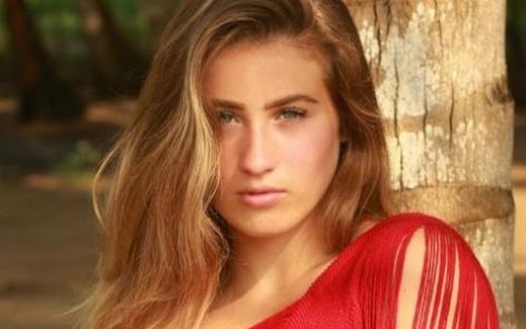 Isabella es alumna del CEA de Televisa.