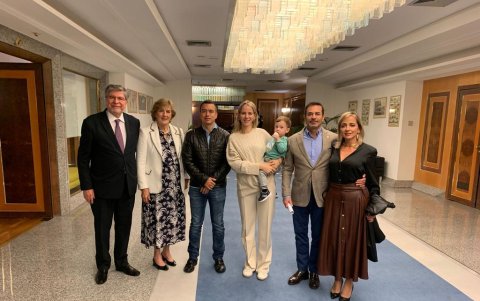 El presidente electo Noboa fue recibido en la Embajada de Ecuador en Italia el 22 de octubre.