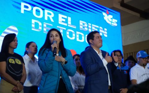 En su discurso de derrota, González tendió puentes con el gobierno de Daniel Noboa.