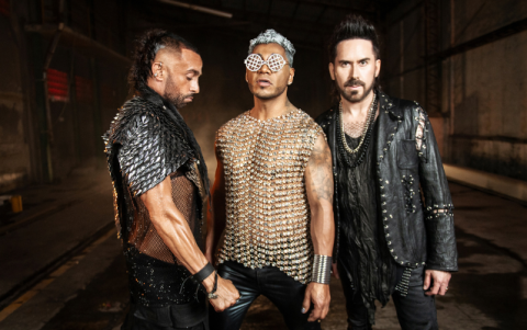 La banda mexicana integrada por Pablo Hurtado, Mario Domm y Samo están por cumplir 18 años de trayectoria.