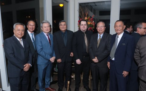 Víctor León L., Eduardo Coronel, Johnny Wong, Antonio Espinoza, Javier Campos, Benson Ma y Víctor León Z.