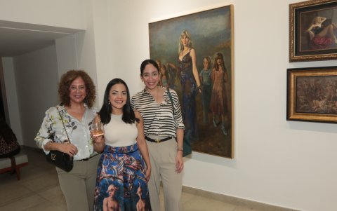 Rosa Barona de Battaglia, Andrea Villamizar y Anllela Battaglia.