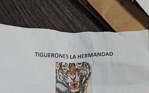 Este sería el panfleto mediante el cual se busca intimidar y amenazar a la empresa, para que cedan a pagar.