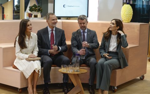La pareja real danesa con los monarcas de España.