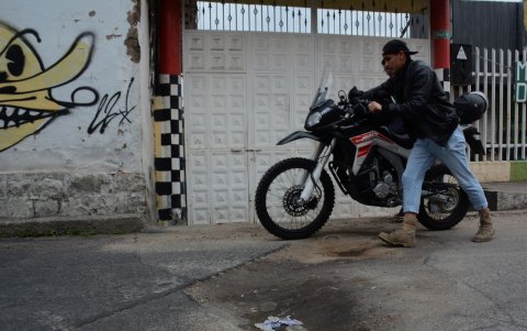 La calle Rosa Zárate necesita una obra integral