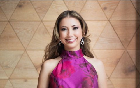 Candidata a Reina de San Francisco de Quito 2023 - 2024.