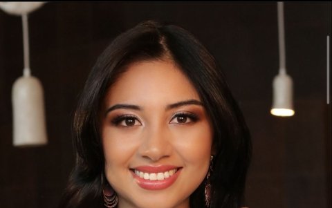 Candidata a Reina de San Francisco de Quito 2023 - 2024