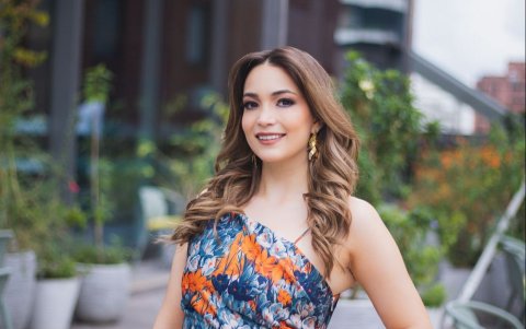 Candidata a Reina de San Francisco de Quito 2023 - 2024.