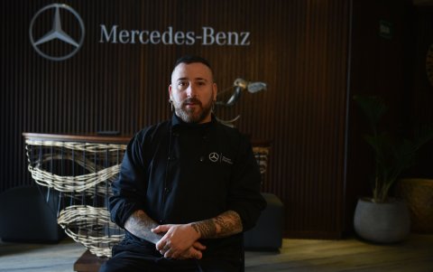 Su menú tiene siete tiempos que varian entre empanadas hasta exquisitos guisos