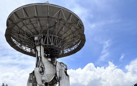 Reunión. Experto de la NASA junto a investigadores ecuatorianos.
