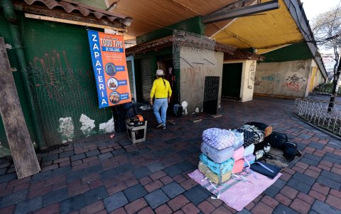 El comercio se ve afectado, los clientes ya no acuden al lugar. Los propietarios no pierden la esperanza de que se rehabilite el lugar.