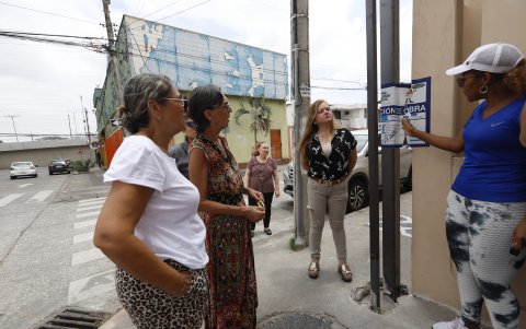 Hecho. Días atrás se colocó un sello en un poste que serviría como soporte para unas rejas.