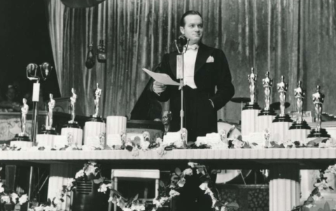 Bob Hope presentó diecinueve veces los premios de la Academia