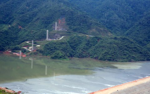 Depósito de relaves de la minería en El Pangui, provincia de Zamora Chinchipe (Ecuador)