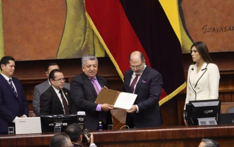 Eckenner Recalde jura como segundo vicepresidente de la Asamblea Nacional.