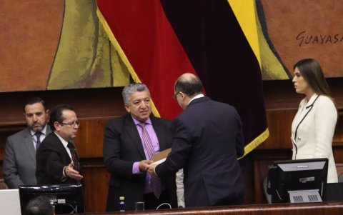Eckenner Recalde, de Acción Democrática Nacional (ADN) es electo segundo vicepresidente de la Asamblea Nacional