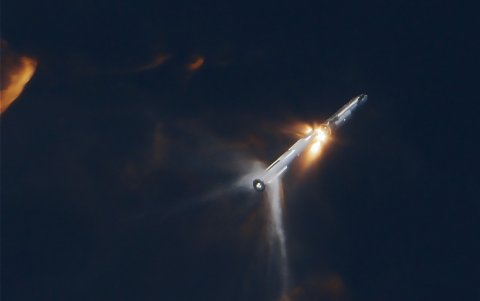 El momento en el que las dos partes del cohete lograron separarse como estaba previsto