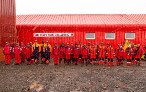 Una de las anteriores expediciones del Ecuador a la base científica en la Antártida.