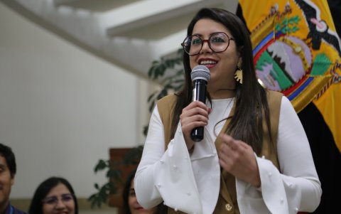 Andrea Arrobo - Nueva ministra de Energía y Minas