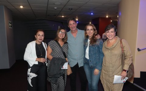 Betty Abraham, Isabel Pazmiño, Alejandro Vélez, María Luisa Botero y Claudia Drouet.