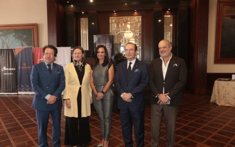 José Luis Iturralde, Caterina Bertolini, Marcela Aguiñaga, Carlos Cassinelli y Guido Jalil.