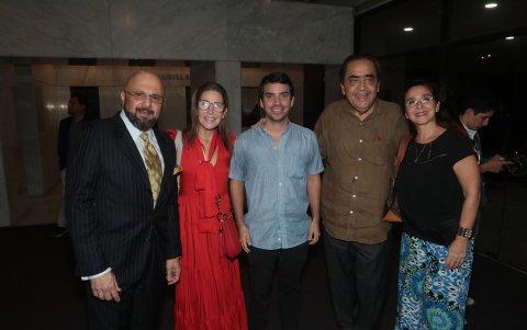 Jorge Saade, Consuelo Hidalgo, Francisco Ortega, Ramón Sonnenholzner, Gina Burbano y Gina Burbano de Saade.