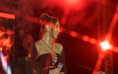 Paola Jara, en una presentación en Shushufindi, Ecuador, el 7 de agosto de 2022.