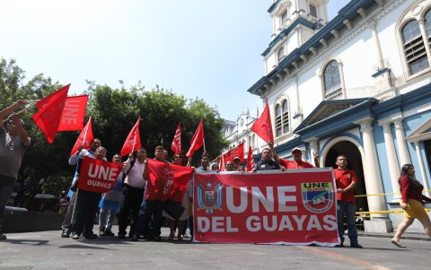 En la imagen, los líderes que tienen previsto reunirse a  las 12:00 de este 4 de diciembre con el Gobernador.