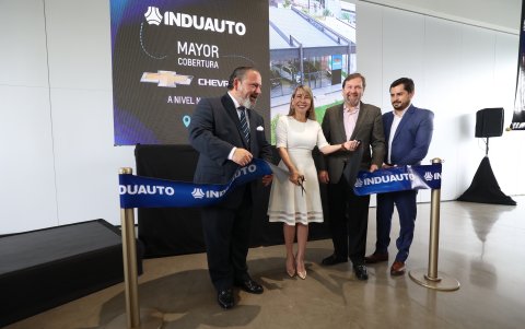 Xavier Molestina, Johanna Coppiano, Santiago Nebel y Carlos Pesantes.