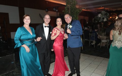 Lupita Fuentes de Ycaza, Felipe Ycaza, Sandra Villacrés de Villegas y Segundo Villegas.