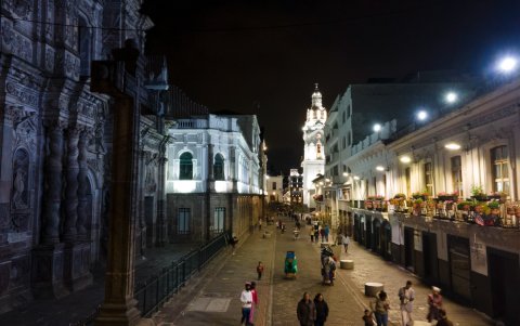 Recorridos nocturnos por las iglesias, museos y restaurantes puede incrementar las visitas de los turistas.