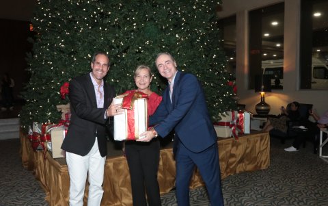 Miguel Salazar, Bessie Arellano y Miguel Eugene.