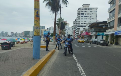 Control. Ayer hubo patrullaje; pero a decir de la ciudadanía, cada que se registra un delito los uniformados aparecen, apenas por unos dos días. Luego se van.