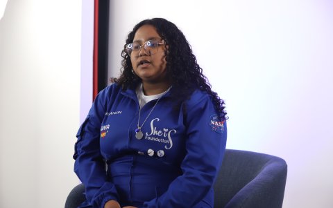 Aliz Pinto encontró en este programa un puente para trabajar en equipo y potenciar su vocación por la tecnología.