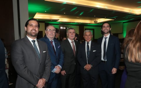 Francisco Jarrín, Octavio Jarrín, Boris Jarrín, Amílcar Villavicencio y Juan Sebastián Jarrín.