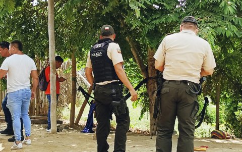 Dos amigos fueron asesinados este 8 de diciembre, mientras descansaban en unas hamacas en el cantón La Libertad.