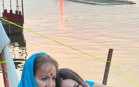 Madre e hija en la India.