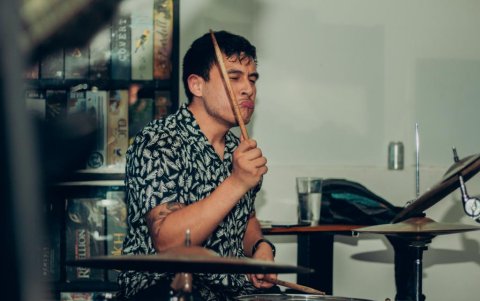 El baterista Jeff Suárez fue el mentalizador de esta agrupación de covers.