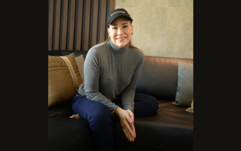 Mónica afirma que hay que saber que emprender no es fácil y que hay que estar preparado para enfrentar los problemas que se presentan en el camino