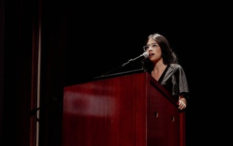 Mara Fortuny durante la presentación oficial del proyecto Kapak en la USFQ.