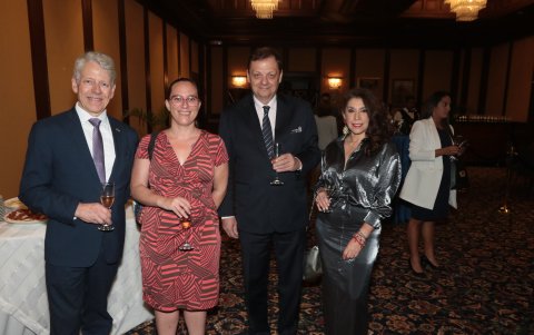 Fabien Przypolski. Solene Haillard, Thierry Souet y María Cristina Jarrín.