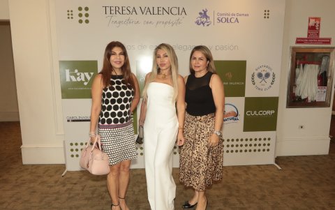 Patricia Roggiero, Martha Romoleroux e Irma Velásquez.