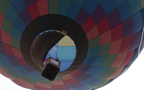 Los globos alcanzaron una altura de 9.000 pies y se pudo apreciar desde varios puntos de la Mitad del Mundo.