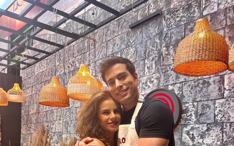 Macarena Valarezo manifiesta que su experiencia con Danilo Carrera fue muy grata, a tal punto que hablan seguido. 